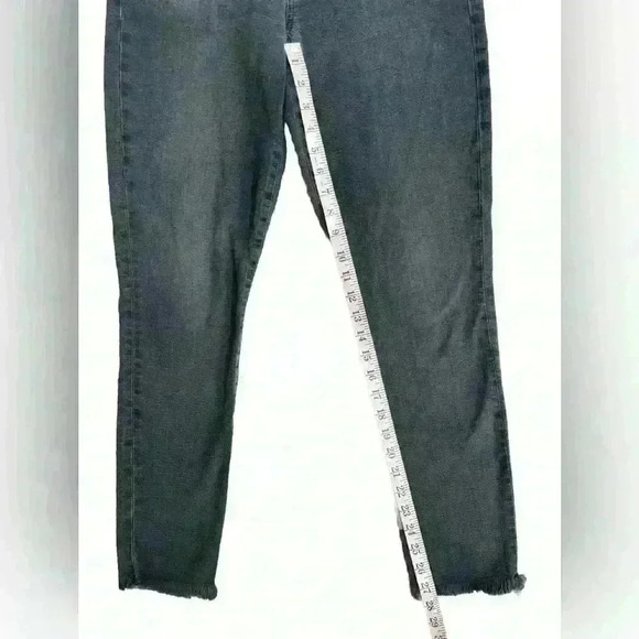 Joe’s Jeans Women’s High Rise Skinny Ankle Jeans Dark Gray Wash Frayed Hem Sz 31 - Picture 8 of 10